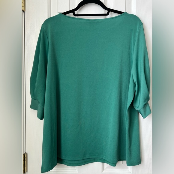 H&M Kelly Green top - Picture 3 of 4